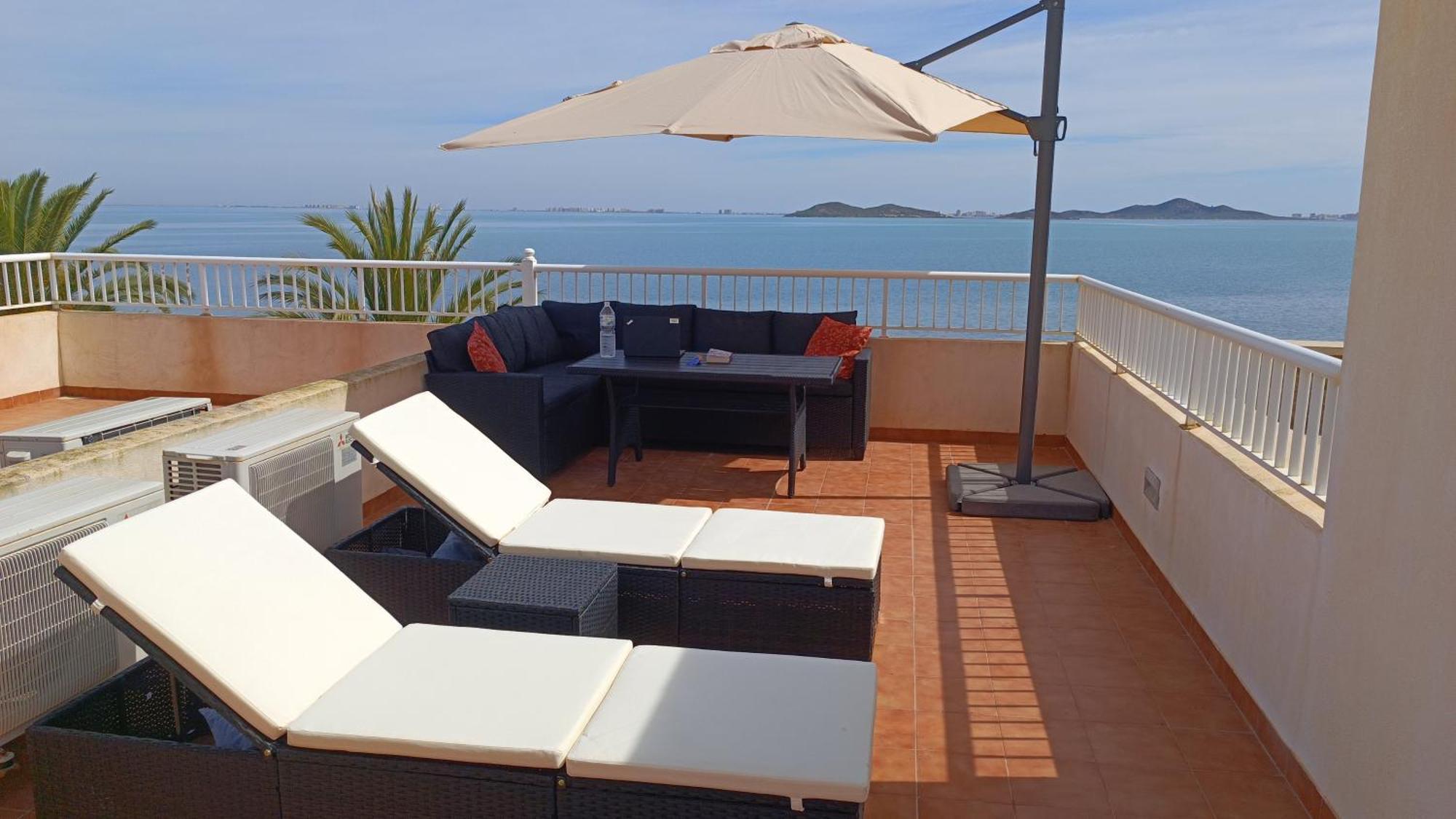 קרטחנה Top Floor Apartment Beachhouse, Beautiful Sea View, On The Beach! מראה חיצוני תמונה